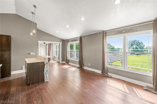 6031 Woodcrest Avenue NE, Canton, OH 44721