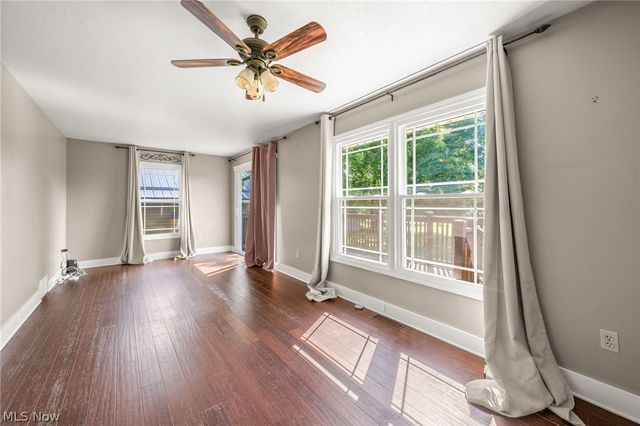 6031 Woodcrest Avenue NE, Canton, OH 44721