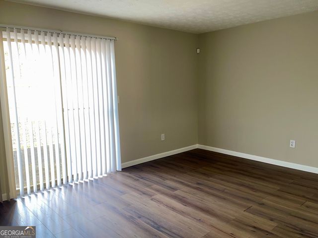 5882 Sheldon Court, Atlanta, GA 30349