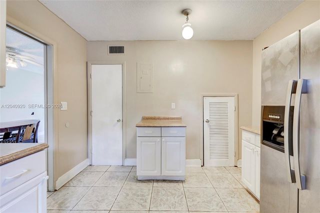 350 Sunshine Dr, Coconut Creek, FL 33066