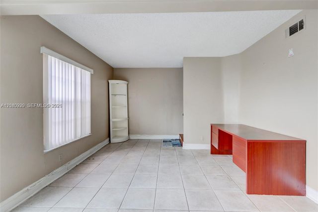 350 Sunshine Dr, Coconut Creek, FL 33066