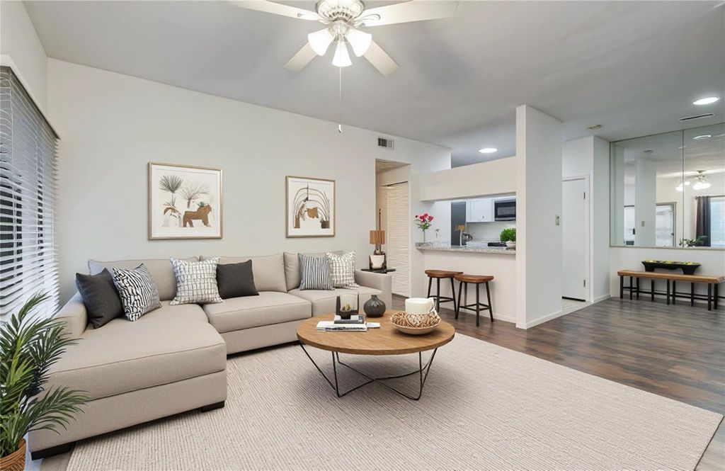 2023 Gentryside Drive 109, Houston, TX 77077