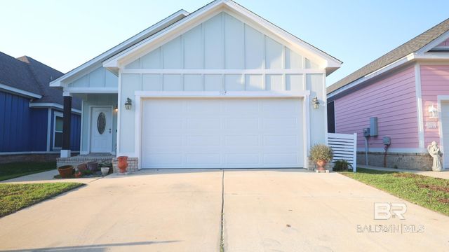 927 Periwinkle Lane, Foley, AL 36535