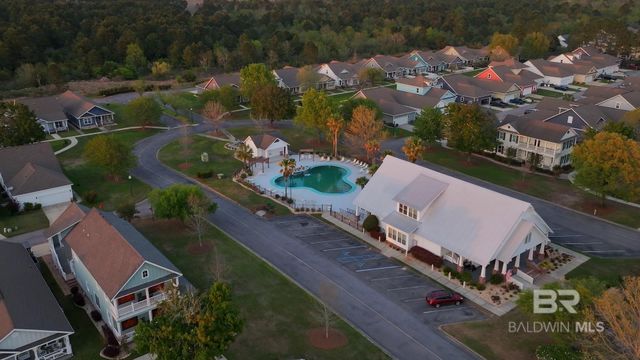 927 Periwinkle Lane, Foley, AL 36535