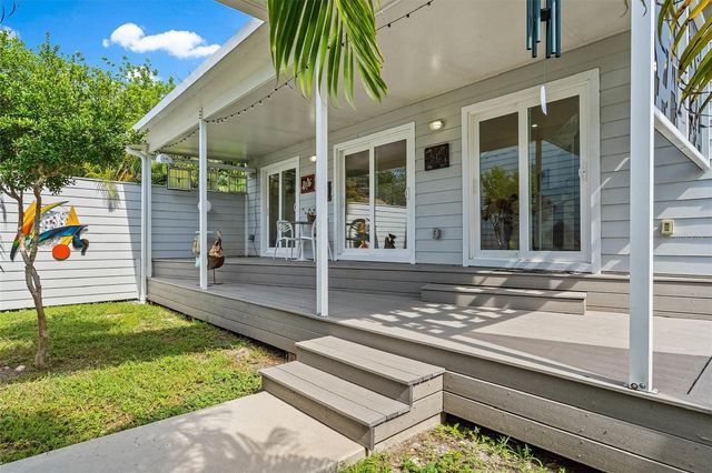 1500 9TH AVENUE N, St Petersburg, FL 33705