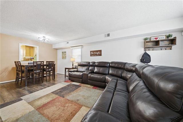 3093 Reese DR, Portsmouth, VA 23703