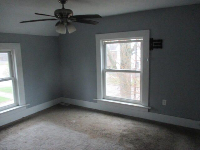 120 Hillsborough Street, Hartford, MI 49057