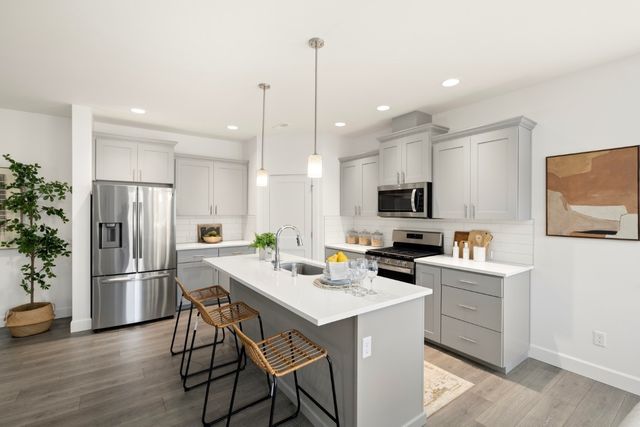 15240 SE 255th Court, Covington, WA 98042