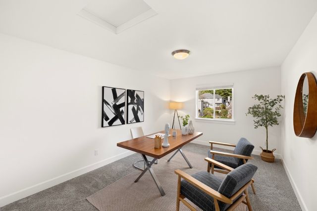 15240 SE 255th Court, Covington, WA 98042