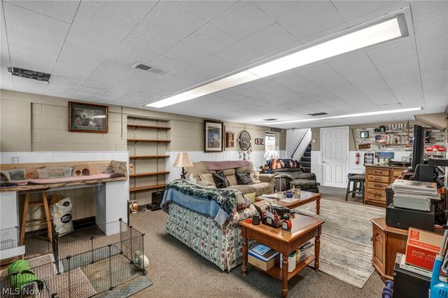 301 E 317th Street, Willowick, OH 44095