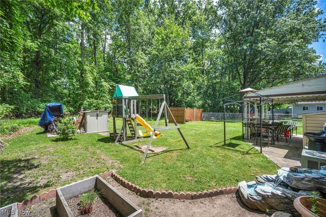 301 E 317th Street, Willowick, OH 44095