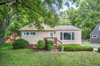 301 E 317th Street, Willowick, OH 44095
