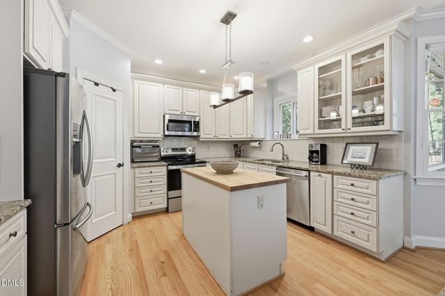 6 King William Court, Raleigh, NC 27613