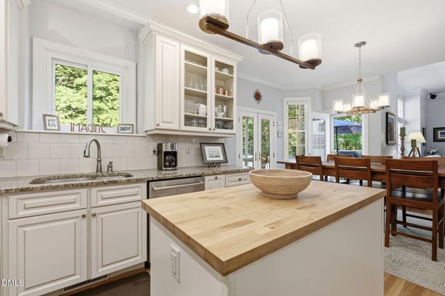 6 King William Court, Raleigh, NC 27613