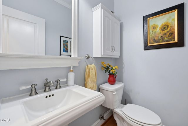 6 King William Court, Raleigh, NC 27613