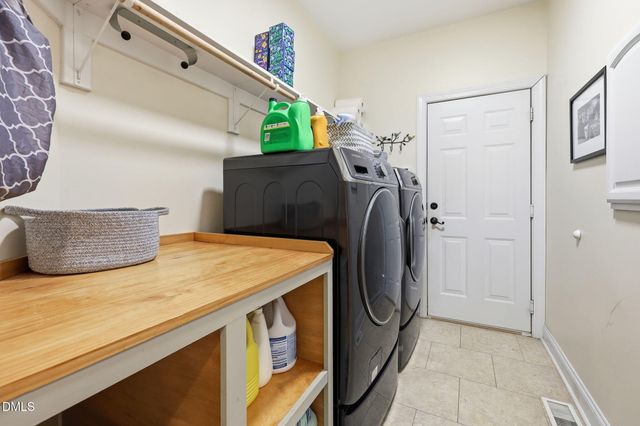 6 King William Court, Raleigh, NC 27613