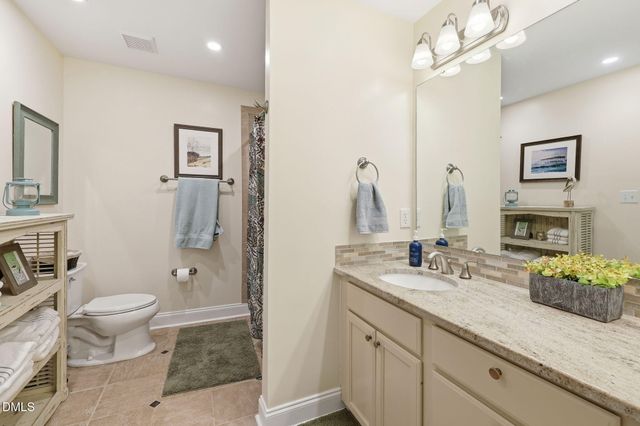6 King William Court, Raleigh, NC 27613