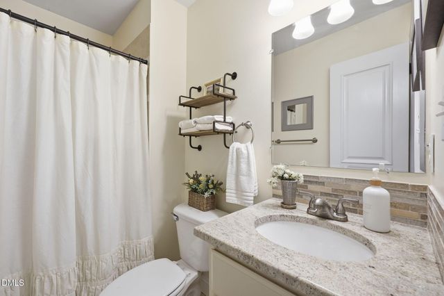 6 King William Court, Raleigh, NC 27613