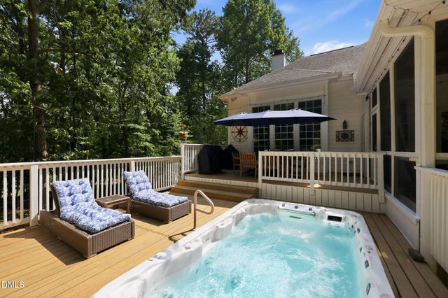 6 King William Court, Raleigh, NC 27613