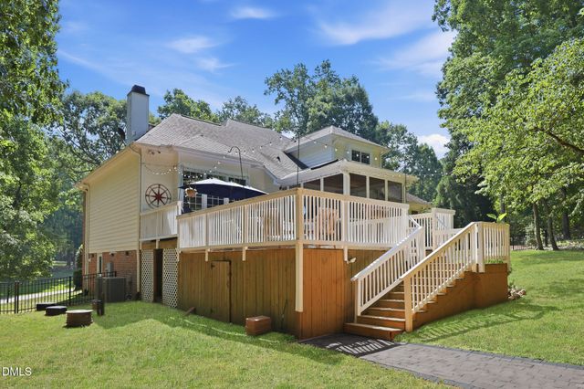 6 King William Court, Raleigh, NC 27613