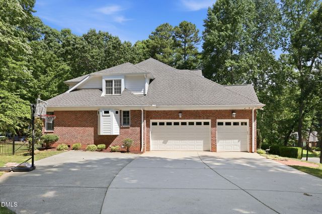 6 King William Court, Raleigh, NC 27613