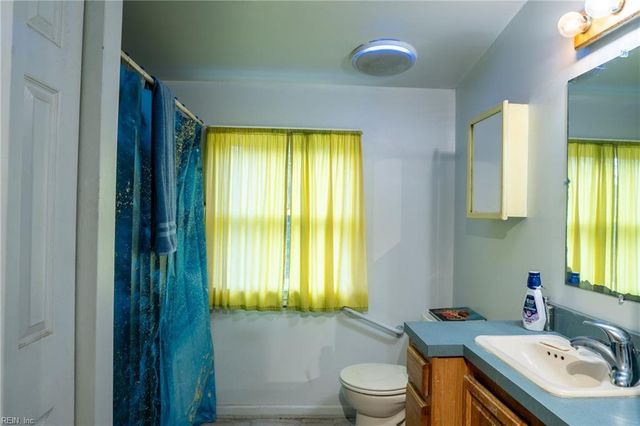 6392 Main ST, Gloucester, VA 23061