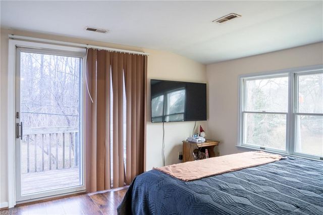 6392 Main ST, Gloucester, VA 23061