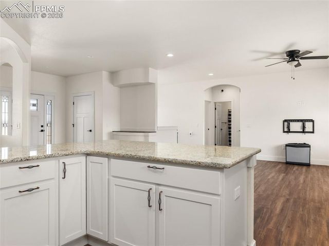 1194 E Gunpowder Lane, Pueblo, CO 81007
