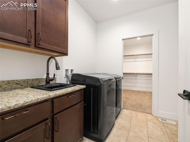 1194 E Gunpowder Lane, Pueblo, CO 81007