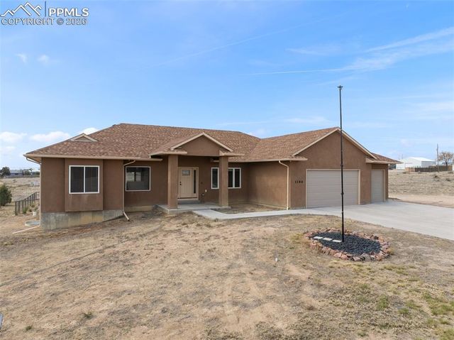 1194 E Gunpowder Lane, Pueblo, CO 81007