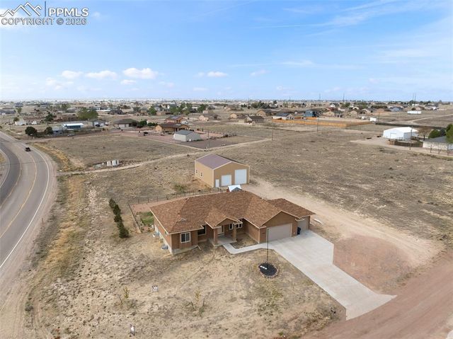 1194 E Gunpowder Lane, Pueblo, CO 81007