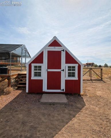 1194 E Gunpowder Lane, Pueblo, CO 81007