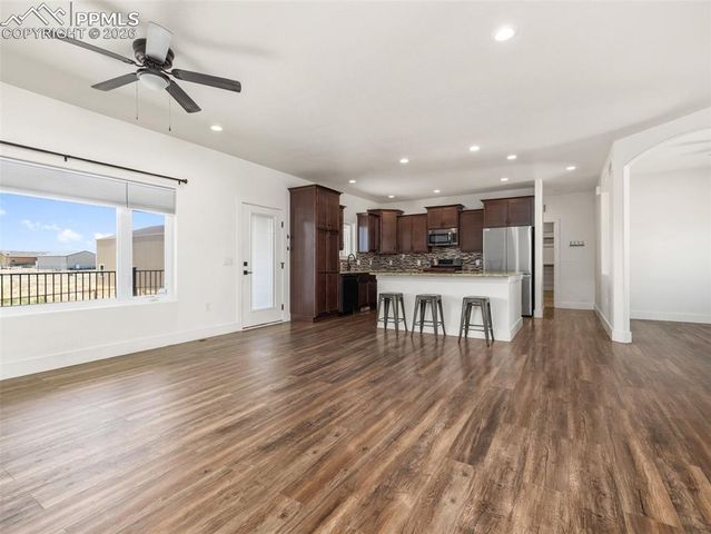 1194 E Gunpowder Lane, Pueblo, CO 81007