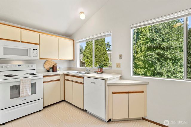 25312 45th Avenue S, Kent, WA 98032