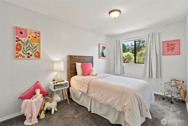 25312 45th Avenue S, Kent, WA 98032