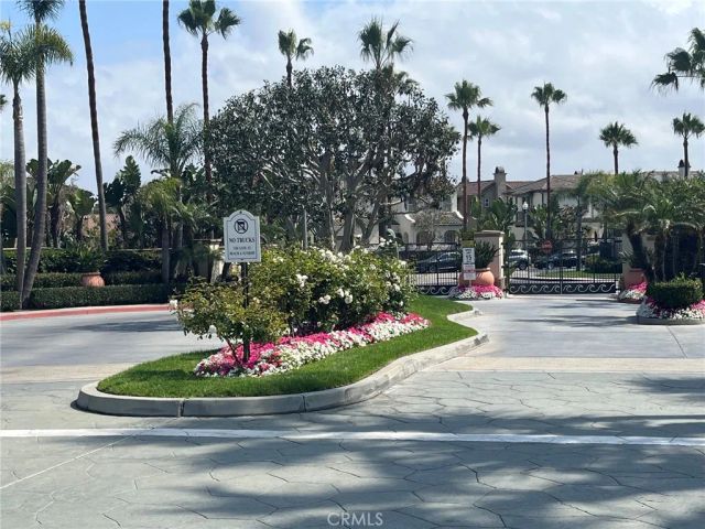 21265 Baeza Circle, Huntington Beach, CA 92648