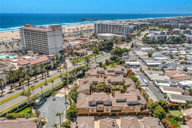 21265 Baeza Circle, Huntington Beach, CA 92648