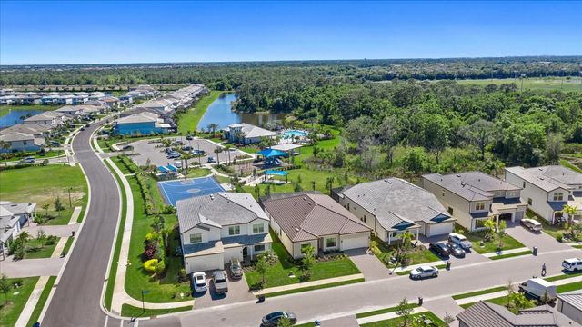 16211 HIDDEN OAK LOOP, Lakewood Ranch, FL 34211