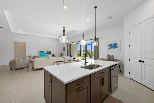 16211 HIDDEN OAK LOOP, Lakewood Ranch, FL 34211
