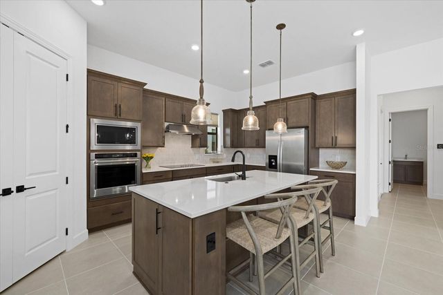 16211 HIDDEN OAK LOOP, Lakewood Ranch, FL 34211