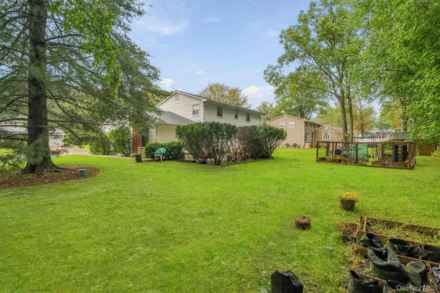 240 Center Street, Pearl River, NY 10965