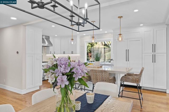 1734 Orleans Ct, Walnut Creek, CA 94598