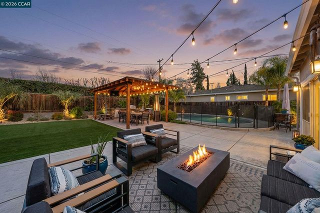 1734 Orleans Ct, Walnut Creek, CA 94598