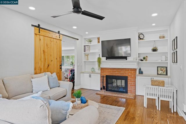 1734 Orleans Ct, Walnut Creek, CA 94598