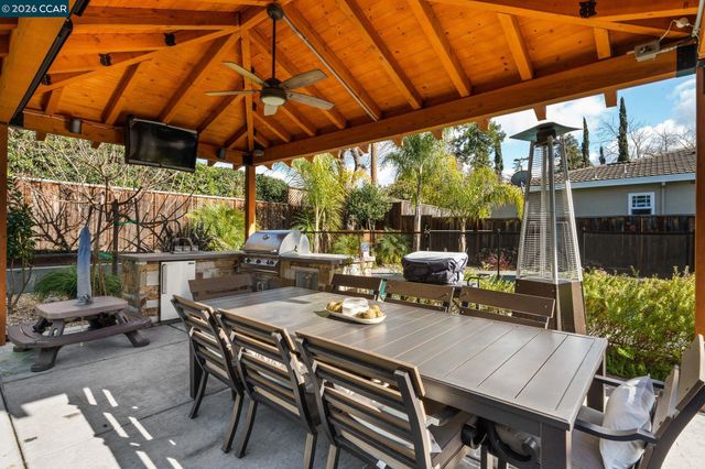 1734 Orleans Ct, Walnut Creek, CA 94598