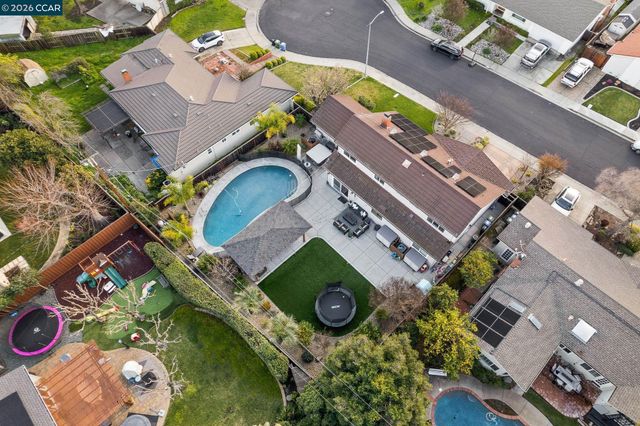 1734 Orleans Ct, Walnut Creek, CA 94598