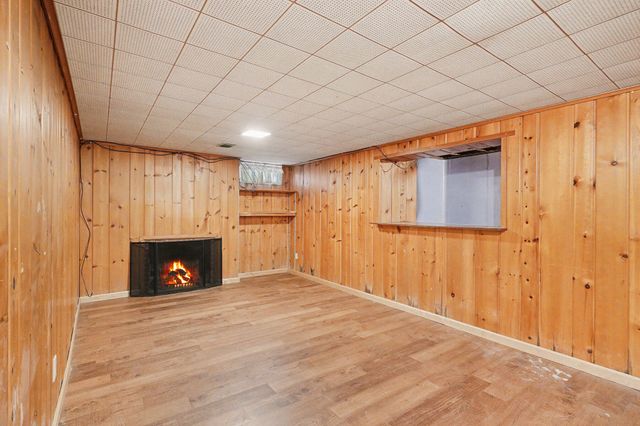 2185 Anderson Road, Saginaw, MI 48603