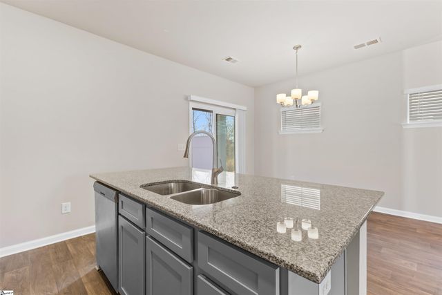 137 Foundation Way, Simpsonville, SC 29681