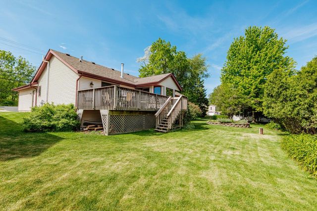 N26W27080 Prospect AVENUE, Pewaukee, WI 53072
