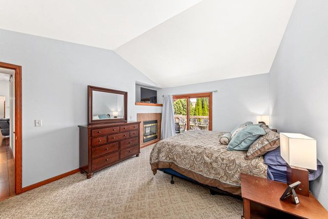 N26W27080 Prospect AVENUE, Pewaukee, WI 53072